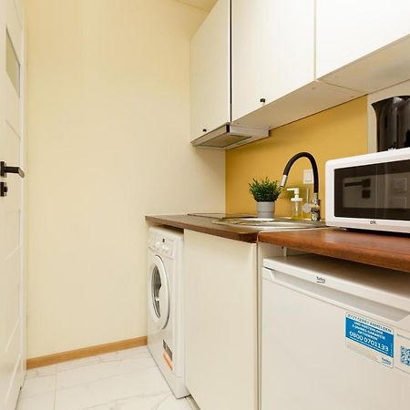Micro Apartment Miaczynska By Noclegi Renters Warszawa Exteriör bild