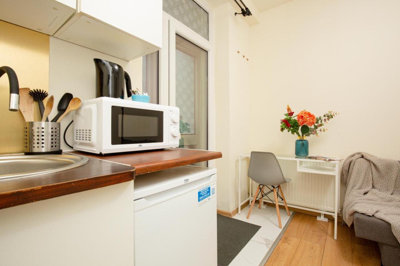 Micro Apartment Miaczynska By Noclegi Renters Warszawa Exteriör bild
