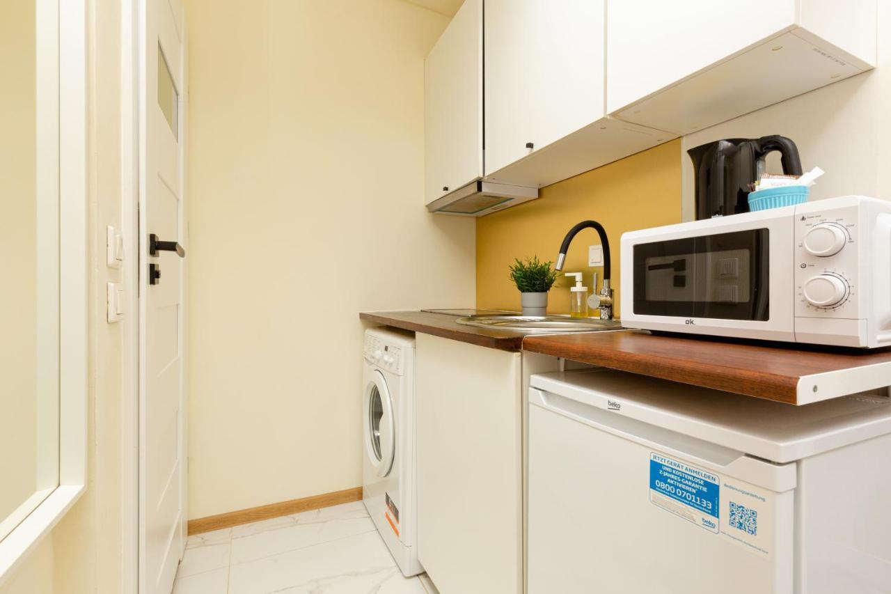 Micro Apartment Miaczynska By Noclegi Renters Warszawa Exteriör bild